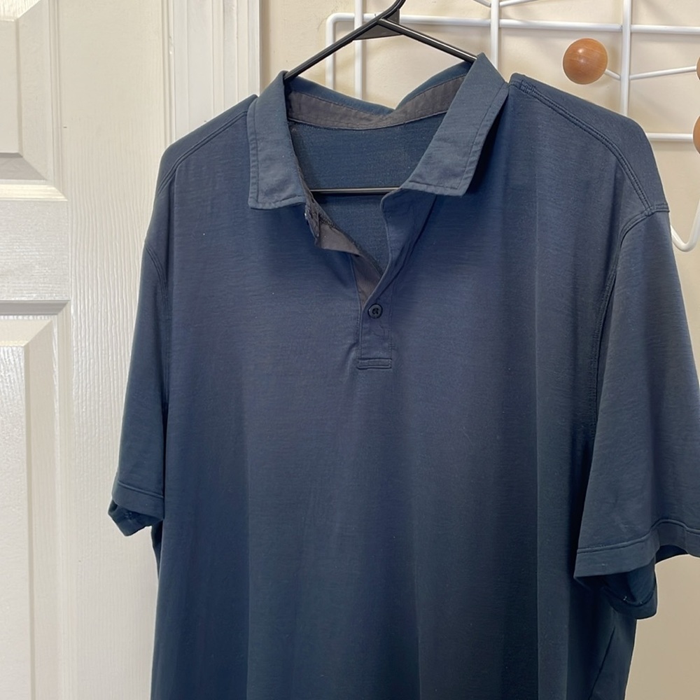 Lululemon - Classic Short Sleeve Polo - Navy - M